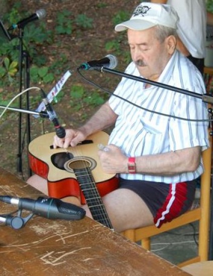 Božo Redenšek (havajska kitara)