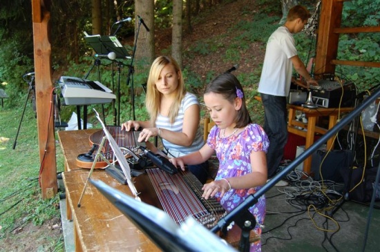 Monika Stefancioza in Janja Brlec