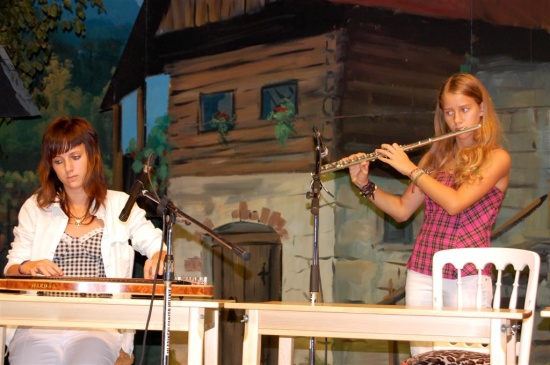 Maruša Aristovnik in Lara Aristovnik