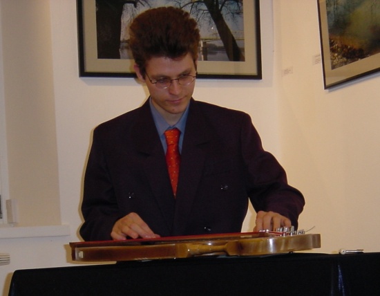 Pavlova Hiša - prireditev "Mostovi" (november 2002)