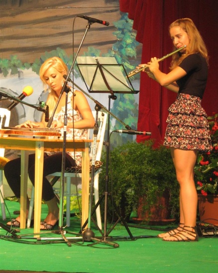 Maruša in Leja Aristovnik