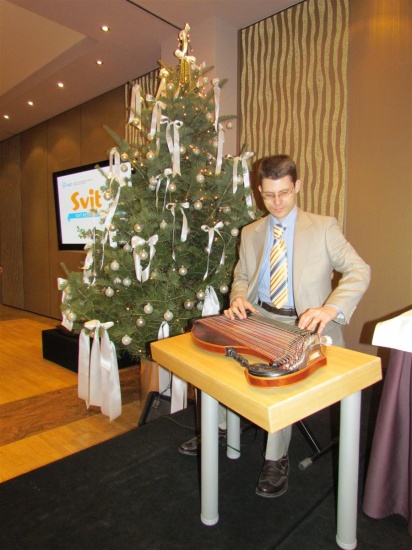 Nastop na Božični čajanki programa Svit  (december 2011)