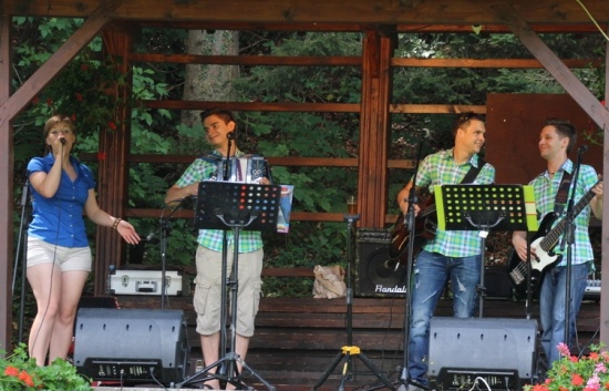 Ansambel Navihani muzikanti